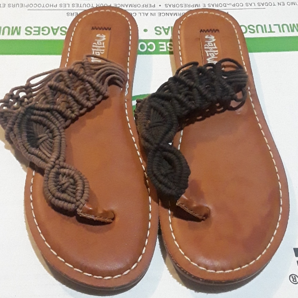 Sandles